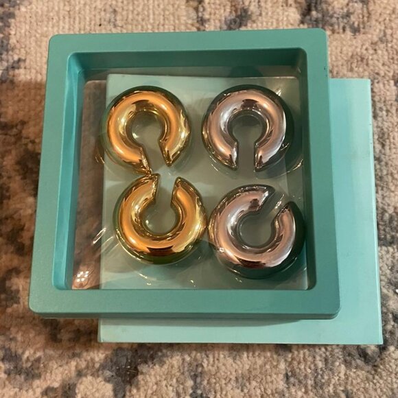 Elegant Gold & Silver Ear Cuffs Set - Picture 4 of 5